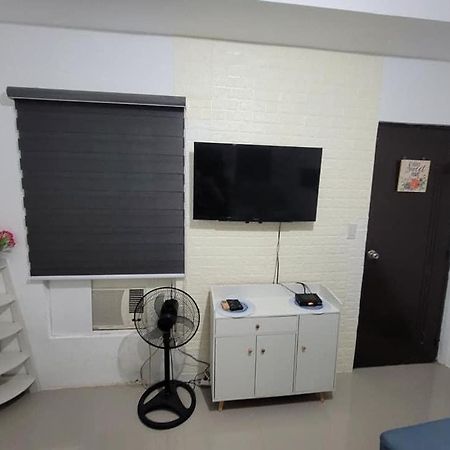 Bella 1 Bed & Breakfast Cabanatuan City ภายนอก รูปภาพ