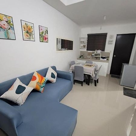 Bella 1 Bed & Breakfast Cabanatuan City ภายนอก รูปภาพ