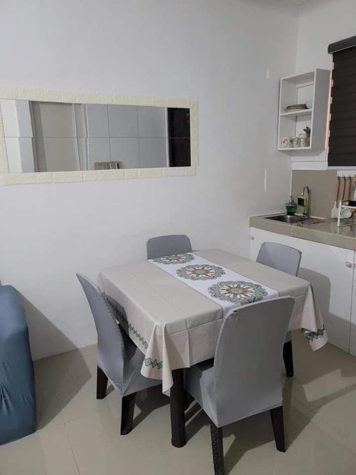 Bella 1 Bed & Breakfast Cabanatuan City ภายนอก รูปภาพ