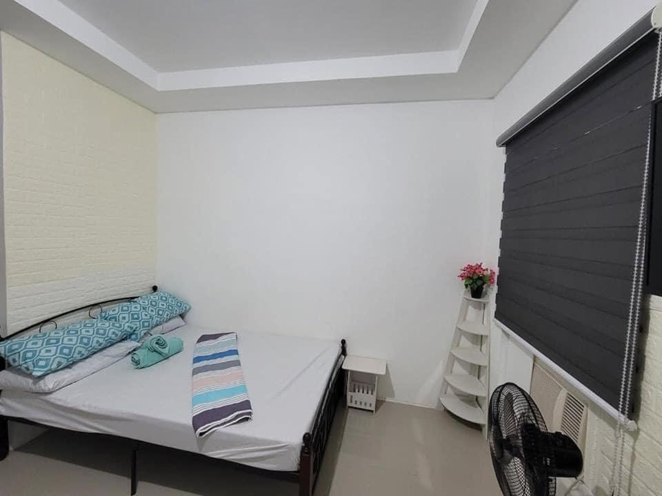 Bella 1 Bed & Breakfast Cabanatuan City ภายนอก รูปภาพ